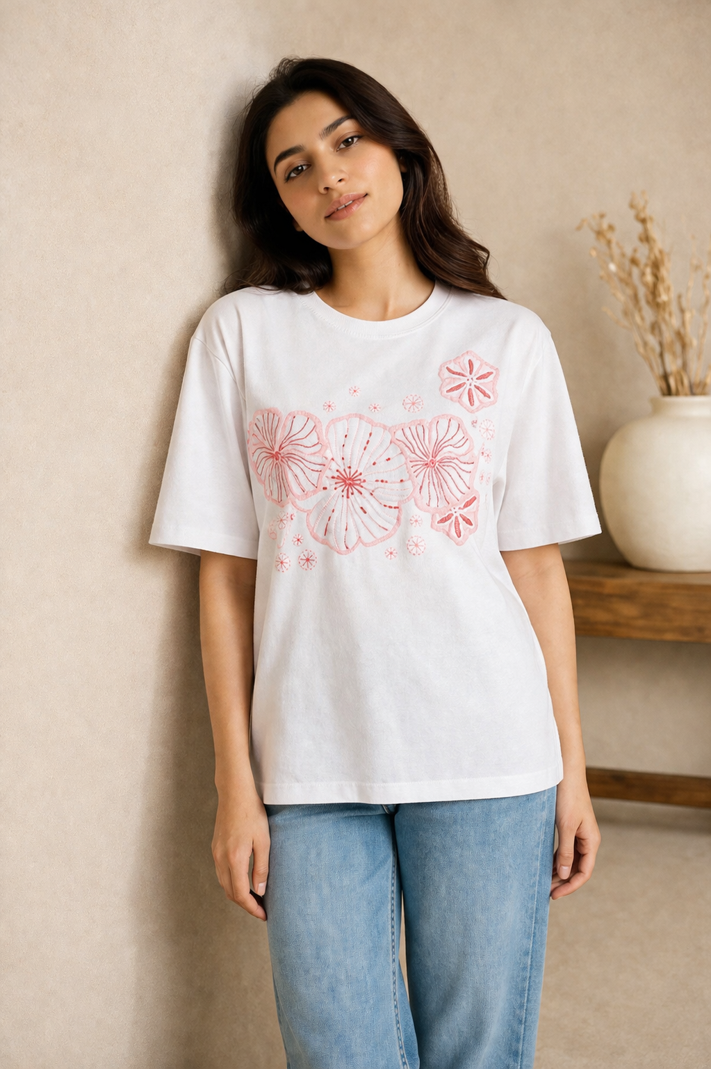 Élan Chikankari Tee