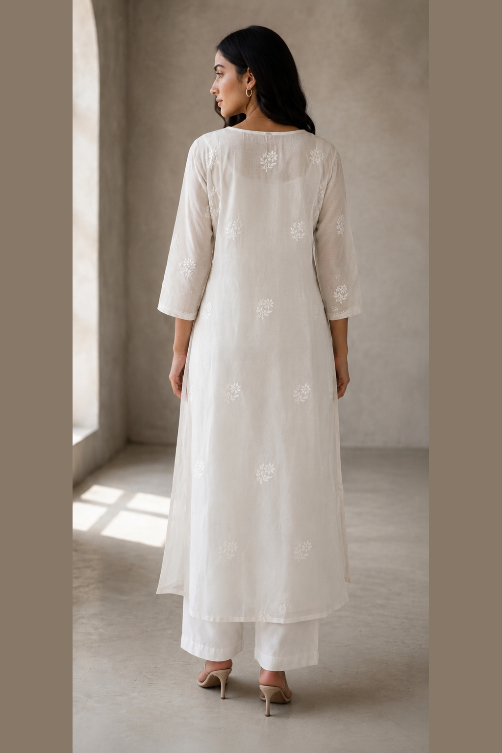 Lunelle Ivory Side Seamless Kurti